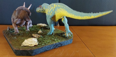 Triceratops v TRex kitbash 1/35 Scale
