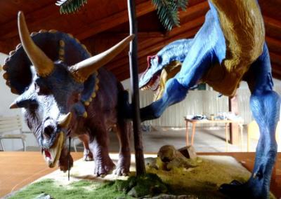 Darga Horizon 1:10 Scale TRex and Triceratops 